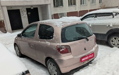 Toyota Vitz, 1999 год, 370 000 рублей, 1 фотография