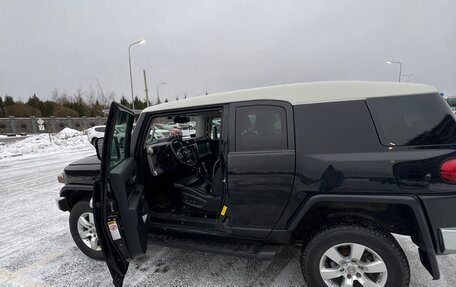 Toyota FJ Cruiser, 2009 год, 4 500 000 рублей, 2 фотография