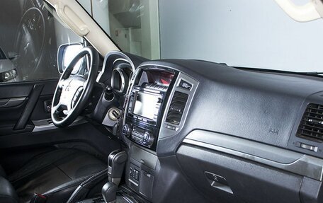 Mitsubishi Pajero IV, 2014 год, 2 550 000 рублей, 5 фотография