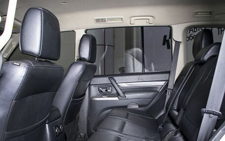 Mitsubishi Pajero IV, 2014 год, 2 550 000 рублей, 14 фотография