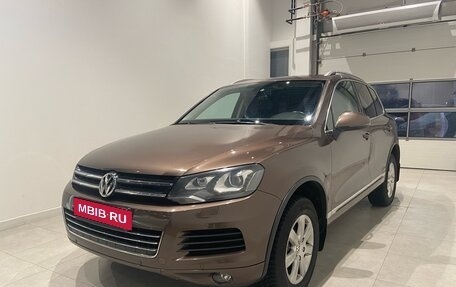 Volkswagen Touareg III, 2010 год, 2 100 000 рублей, 1 фотография