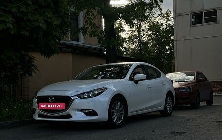 Mazda 3, 2018 год, 2 150 000 рублей, 2 фотография