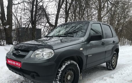 Chevrolet Niva I рестайлинг, 2017 год, 670 000 рублей, 2 фотография