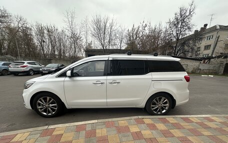 KIA Carnival III, 2019 год, 3 350 000 рублей, 2 фотография