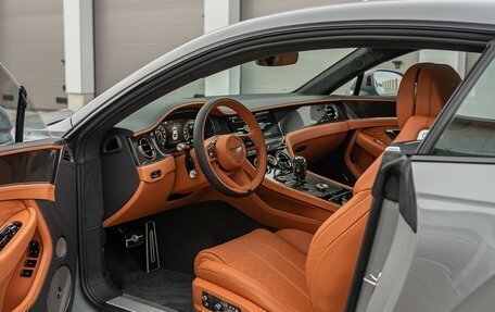 Bentley Continental GT, 2025 год, 48 000 000 рублей, 10 фотография