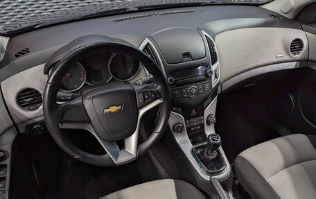 Chevrolet Cruze II, 2013 год, 820 000 рублей, 34 фотография