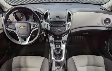 Chevrolet Cruze II, 2013 год, 820 000 рублей, 25 фотография