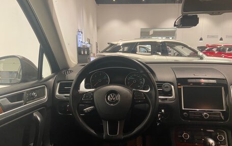 Volkswagen Touareg III, 2010 год, 2 100 000 рублей, 10 фотография