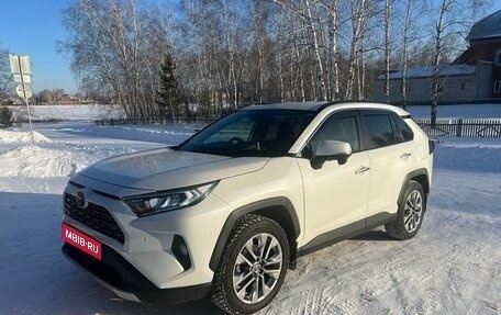 Toyota RAV4, 2019 год, 3 500 000 рублей, 1 фотография