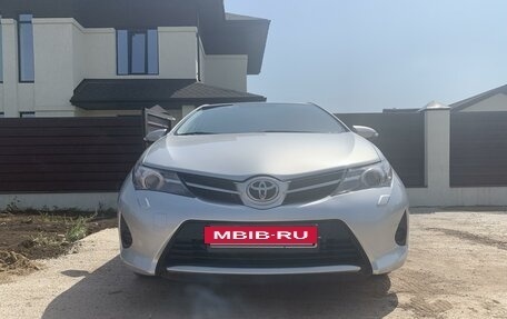 Toyota Auris II, 2013 год, 1 200 000 рублей, 6 фотография