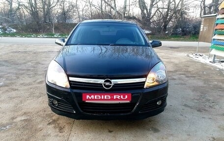 Opel Astra H, 2004 год, 460 000 рублей, 2 фотография