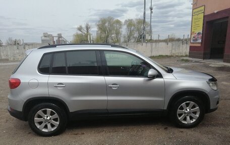 Volkswagen Tiguan I, 2011 год, 1 250 000 рублей, 2 фотография