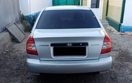 Hyundai Accent II, 2004 год, 580 000 рублей, 3 фотография