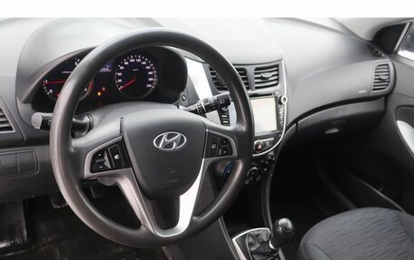 Hyundai Solaris II рестайлинг, 2014 год, 927 000 рублей, 6 фотография