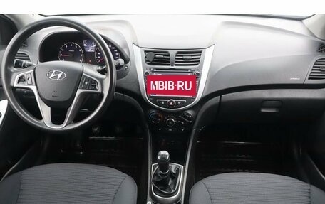 Hyundai Solaris II рестайлинг, 2014 год, 927 000 рублей, 11 фотография