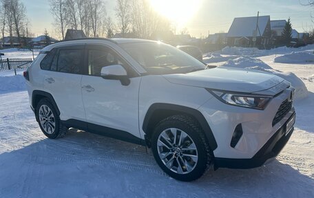 Toyota RAV4, 2019 год, 3 500 000 рублей, 3 фотография