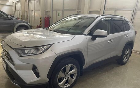 Toyota RAV4, 2020 год, 3 359 000 рублей, 6 фотография