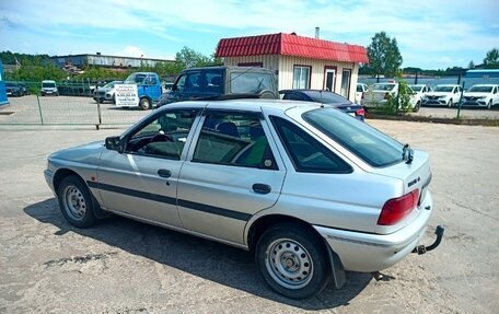 Ford Escort V, 1993 год, 200 000 рублей, 3 фотография