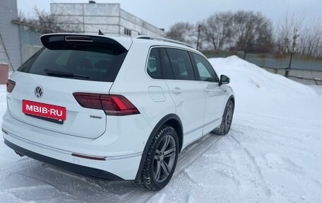 Volkswagen Tiguan II, 2018 год, 3 850 000 рублей, 4 фотография