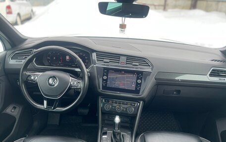 Volkswagen Tiguan II, 2018 год, 3 850 000 рублей, 19 фотография