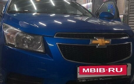 Chevrolet Cruze II, 2011 год, 700 000 рублей, 6 фотография