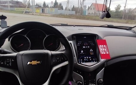 Chevrolet Cruze II, 2011 год, 700 000 рублей, 3 фотография