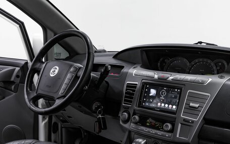 SsangYong Stavic, 2013 год, 1 395 000 рублей, 16 фотография