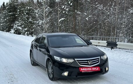 Honda Accord VIII рестайлинг, 2012 год, 990 000 рублей, 2 фотография