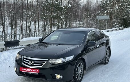 Honda Accord VIII рестайлинг, 2012 год, 990 000 рублей, 3 фотография