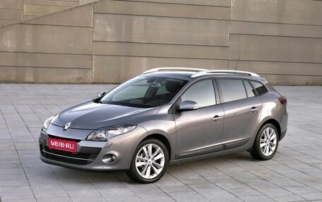 Renault Megane III, 2012 год, 900 000 рублей, 1 фотография