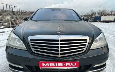 Mercedes-Benz S-Класс, 2011 год, 2 500 000 рублей, 3 фотография