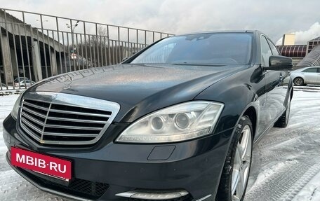 Mercedes-Benz S-Класс, 2011 год, 2 500 000 рублей, 2 фотография