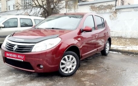 Renault Sandero I, 2011 год, 450 000 рублей, 2 фотография