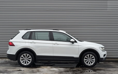 Volkswagen Tiguan II, 2020 год, 2 650 000 рублей, 4 фотография