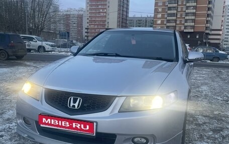 Honda Accord VII рестайлинг, 2004 год, 900 000 рублей, 1 фотография