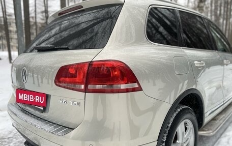 Volkswagen Touareg III, 2011 год, 2 099 000 рублей, 9 фотография