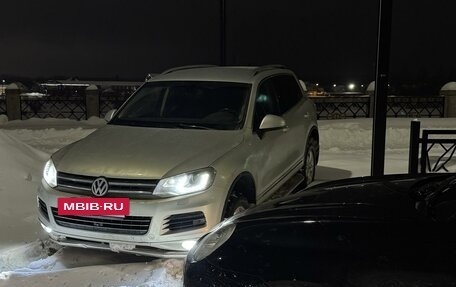 Volkswagen Touareg III, 2011 год, 2 099 000 рублей, 39 фотография