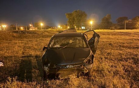 Hyundai Solaris II рестайлинг, 2012 год, 200 000 рублей, 1 фотография