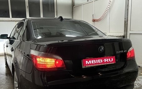 BMW 5 серия, 2005 год, 1 250 000 рублей, 10 фотография