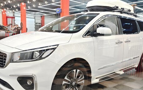 KIA Carnival III, 2018 год, 2 750 000 рублей, 1 фотография