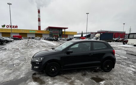 Volkswagen Polo VI (EU Market), 2011 год, 900 000 рублей, 2 фотография