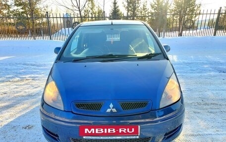 Mitsubishi Colt VI рестайлинг, 2003 год, 469 000 рублей, 3 фотография