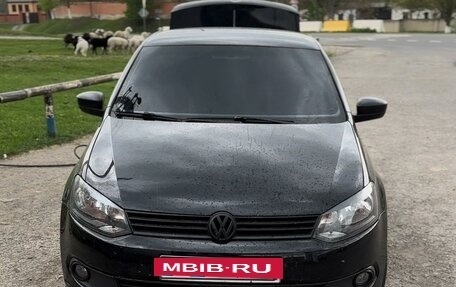 Volkswagen Polo VI (EU Market), 2013 год, 800 000 рублей, 6 фотография