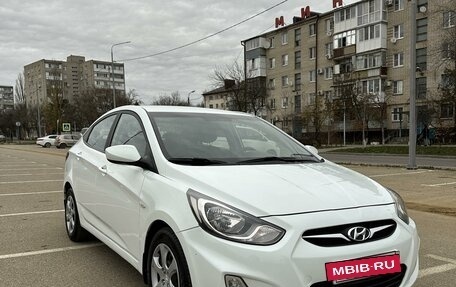 Hyundai Solaris II рестайлинг, 2012 год, 750 000 рублей, 2 фотография