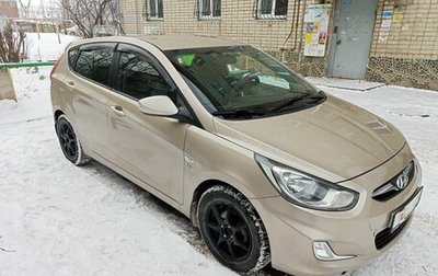 Hyundai Solaris II рестайлинг, 2013 год, 1 030 000 рублей, 1 фотография