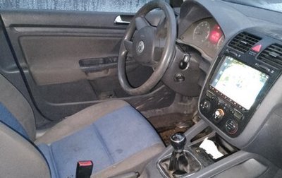 Volkswagen Golf V, 2004 год, 315 000 рублей, 1 фотография