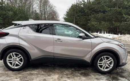 Toyota C-HR I рестайлинг, 2020 год, 2 790 000 рублей, 5 фотография