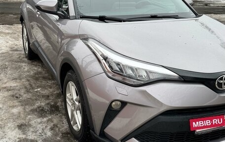 Toyota C-HR I рестайлинг, 2020 год, 2 790 000 рублей, 7 фотография