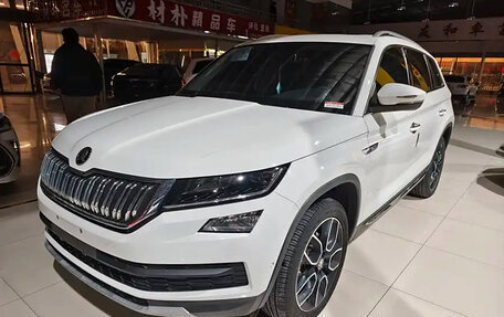 Skoda Kodiaq I, 2020 год, 2 259 000 рублей, 3 фотография