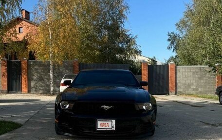 Ford Mustang VI рестайлинг, 2009 год, 2 000 000 рублей, 4 фотография